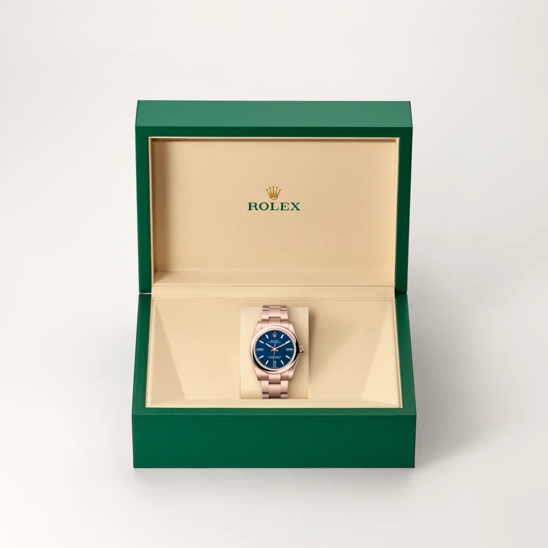 Rolex Oyster Perpetual in 18 ct Everose gold, M124205-0002 Vendemmia Joyero
